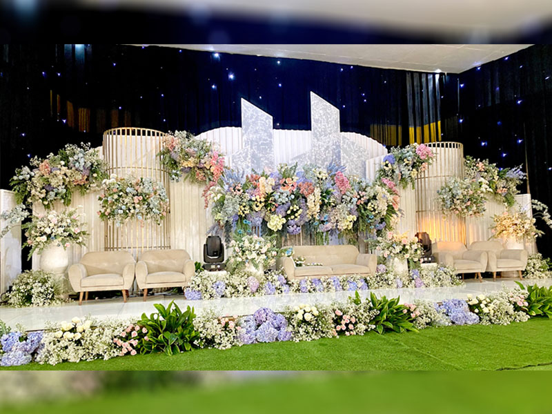 Dekorasi indoor di Hotel Santika Premiere Malang